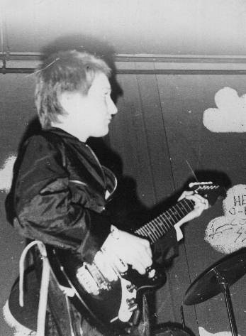  1979 Ini gitariste van The Mizz live in Eygelshoven.